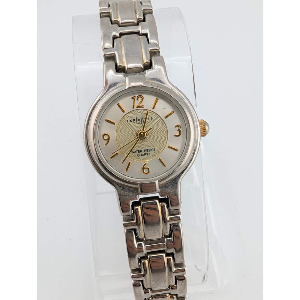 La Express Women's Quartz Watch 23mm Case Silver 6.75" Band- New Battery
